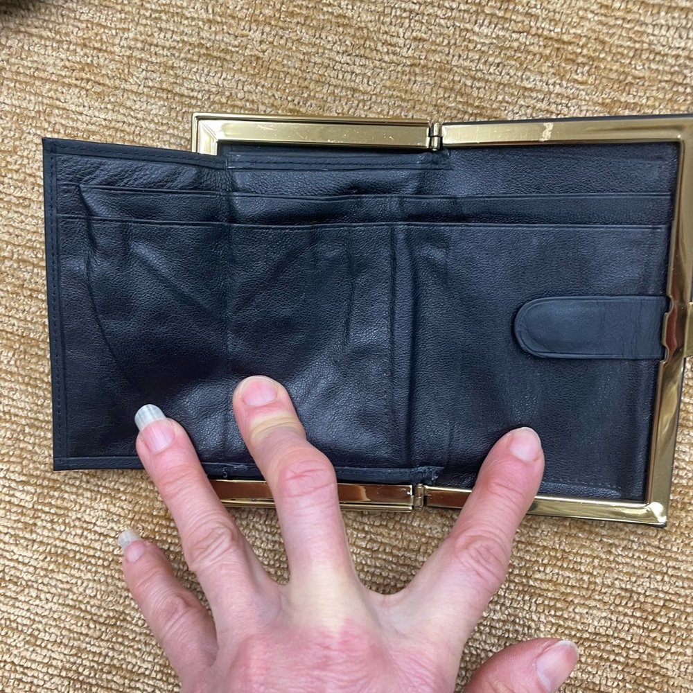 HCL crossbody/matching wallet. Black leather with gold accents - Picture 14 of 16